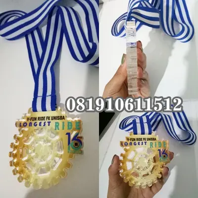 medali akrilik 8 mili