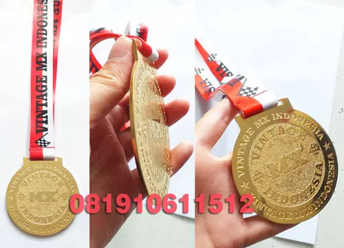 medali gold tali sublim