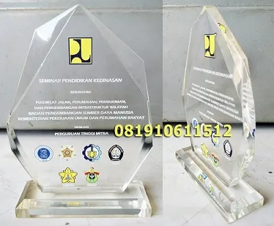 plakat acrylic bening